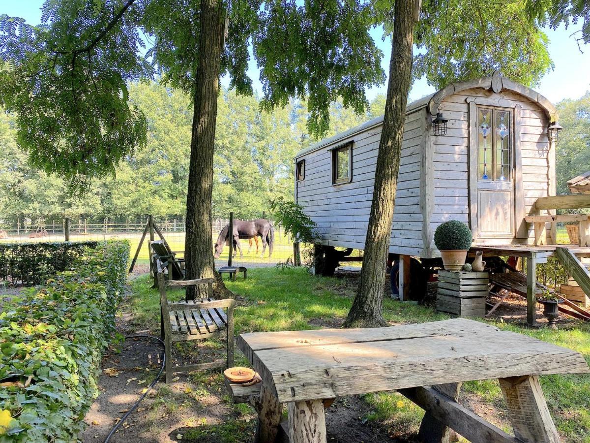 Pipowagen het Oventje Villa Zeeland Buitenkant foto