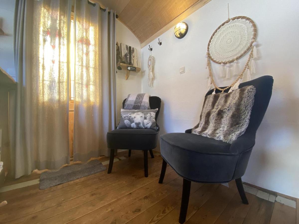 Pipowagen het Oventje Villa Zeeland Buitenkant foto